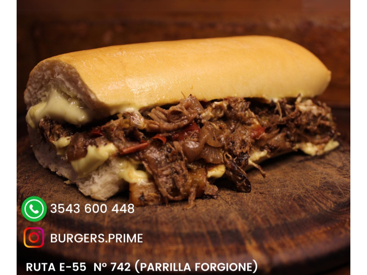 Sándwich de bondiola desmenuzado