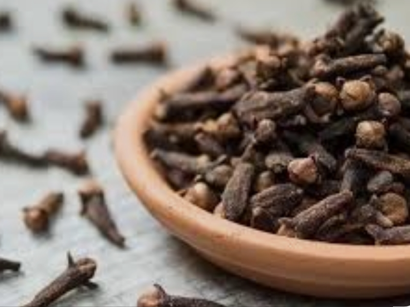Clavo de Olor en Grano