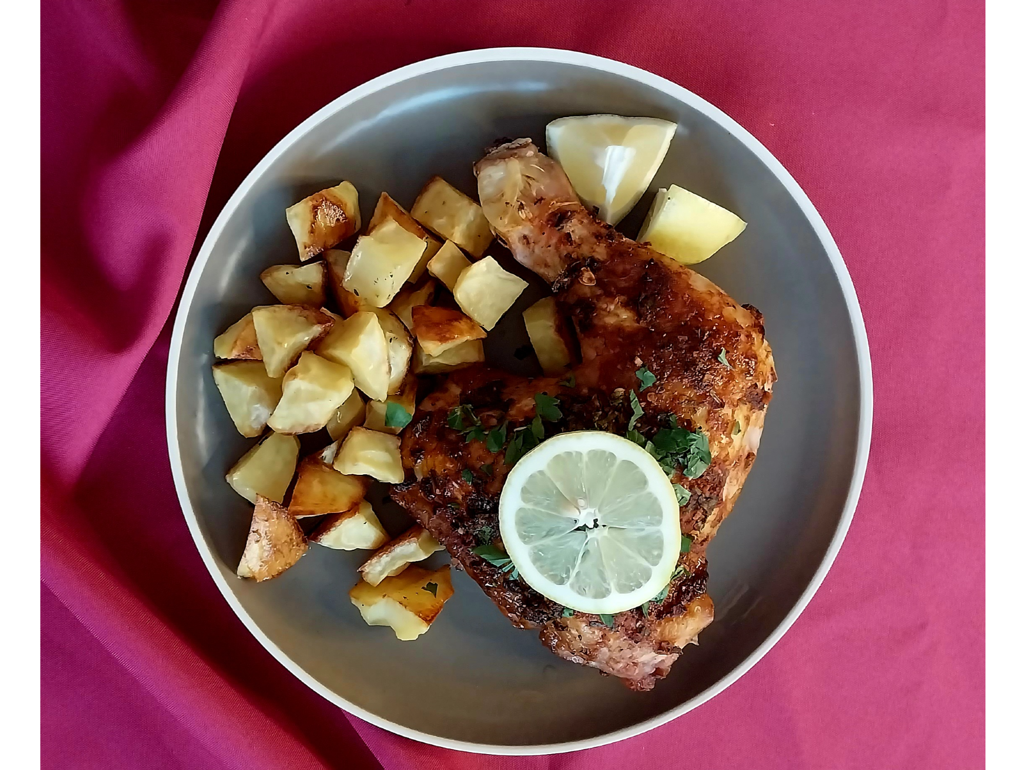 Pollo al chimi con guarnición