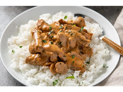 Strogonoff de pollo con puré de calabaza