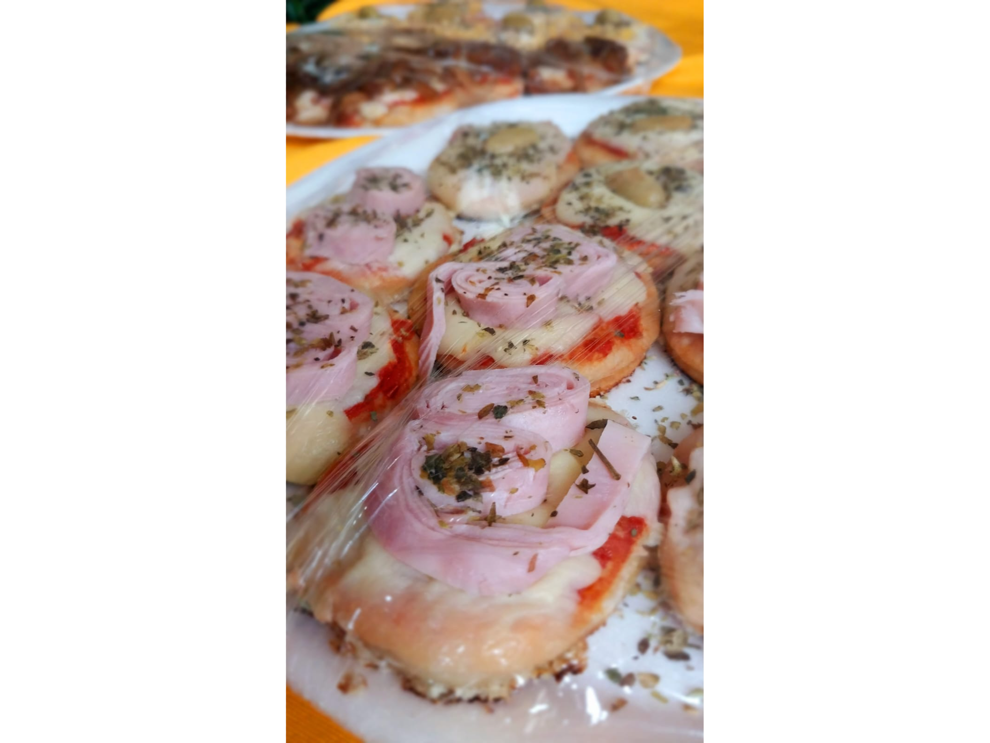 Pizzetas con masa casera