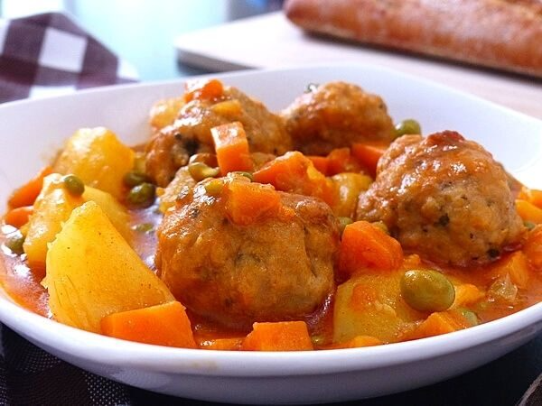 Estofado con abondigas