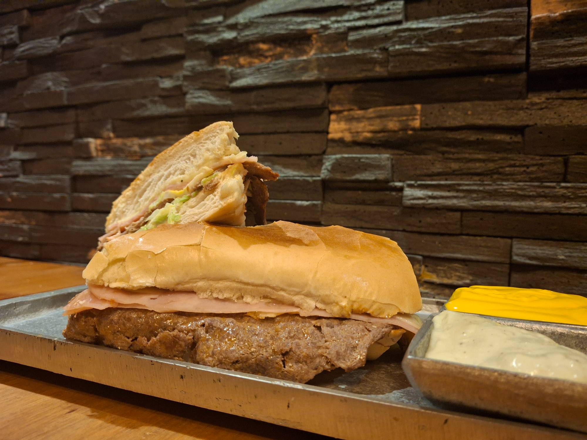 LOMO COMPLETO CON PAPAS