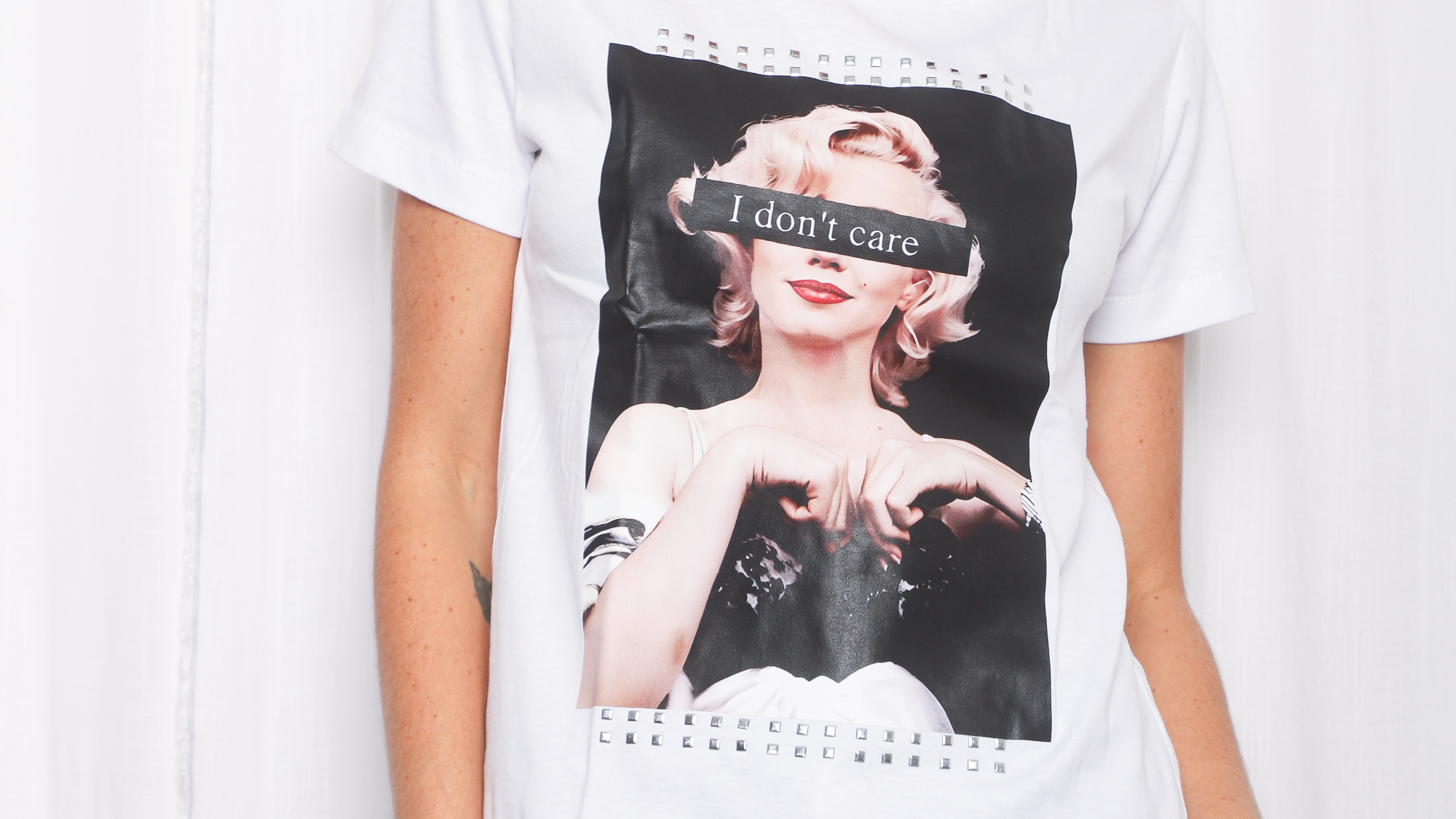 REMERAS STRASS - BORDADAS