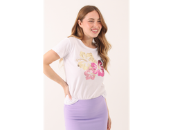 Remera bordada flores