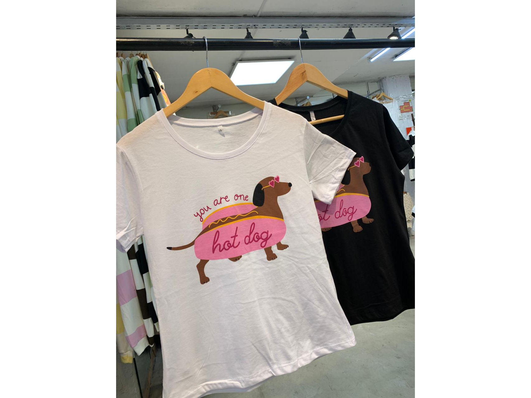 Remera perro hot dog