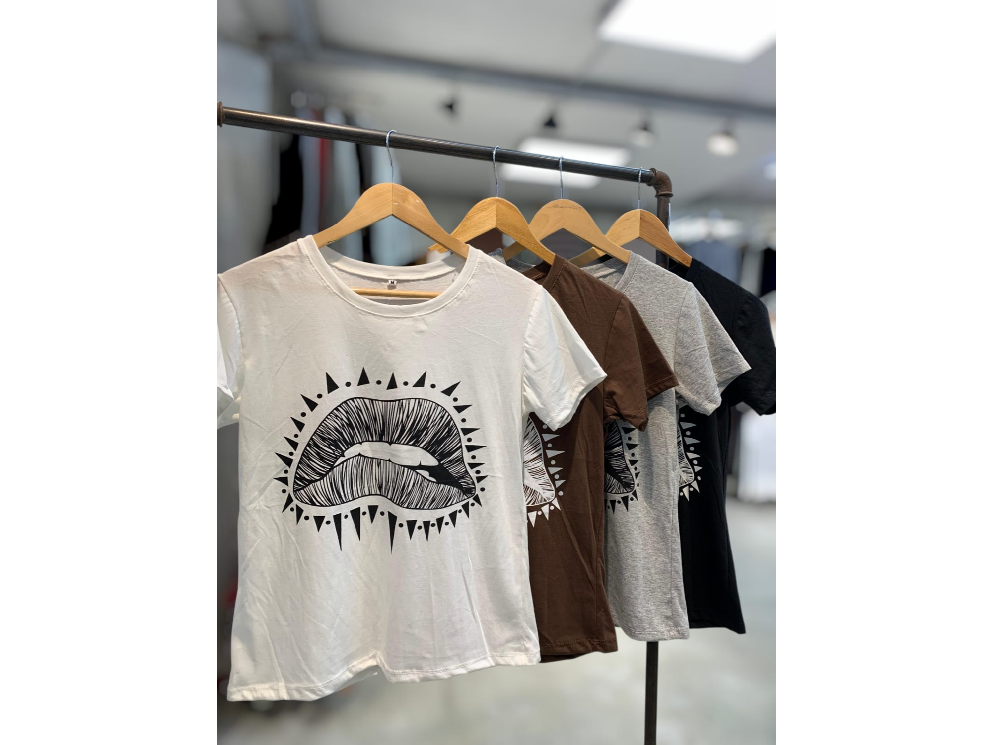 Remera boca triangulos