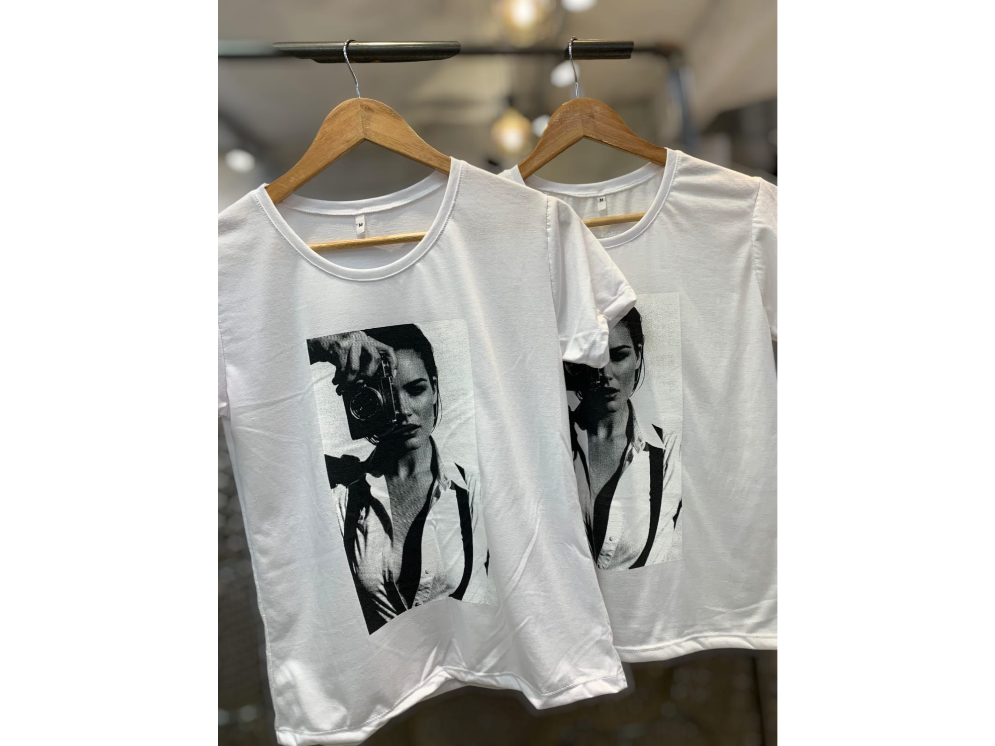 Remera chica camara