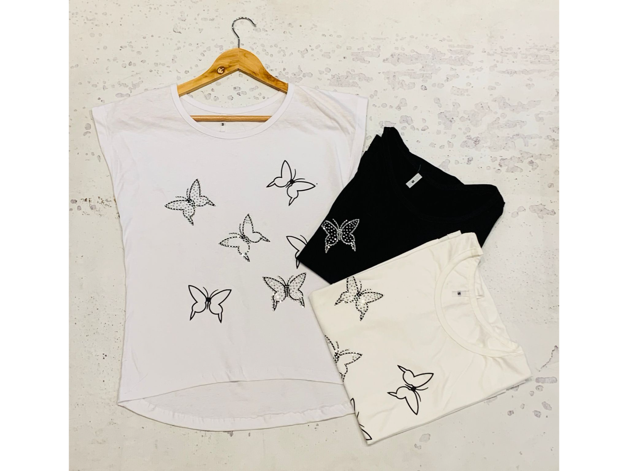 Remera mariposas strass Art 100148