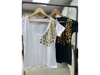 Remera cuello V manchitas