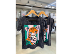 Remera nevada leopardo print
