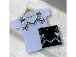 Remera bordada negro plateado