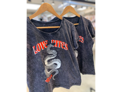 Remera love bites