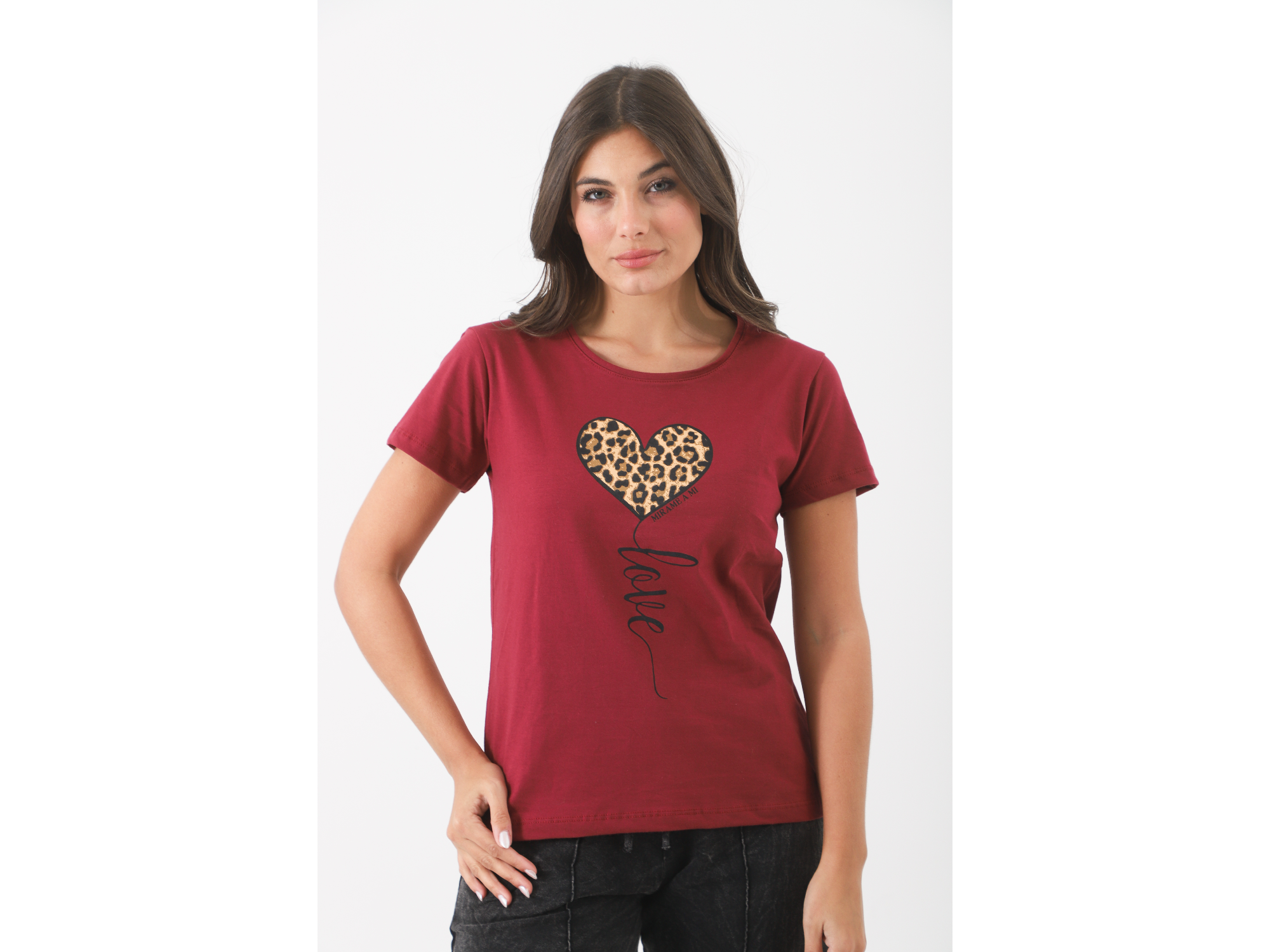 Remera corazon print mirame a mi Art 101775