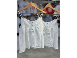 Musculosa con botones regulable