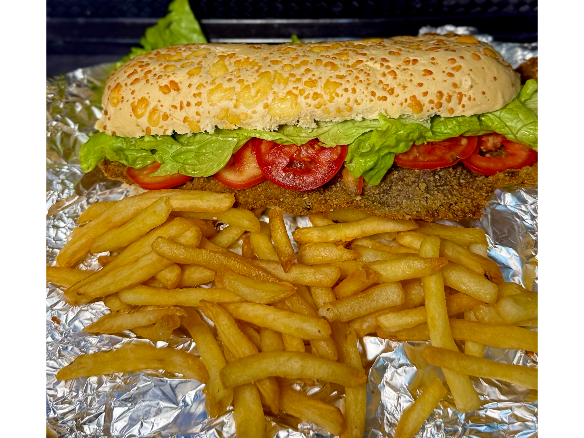 Sandwich individual lechuga y tomate