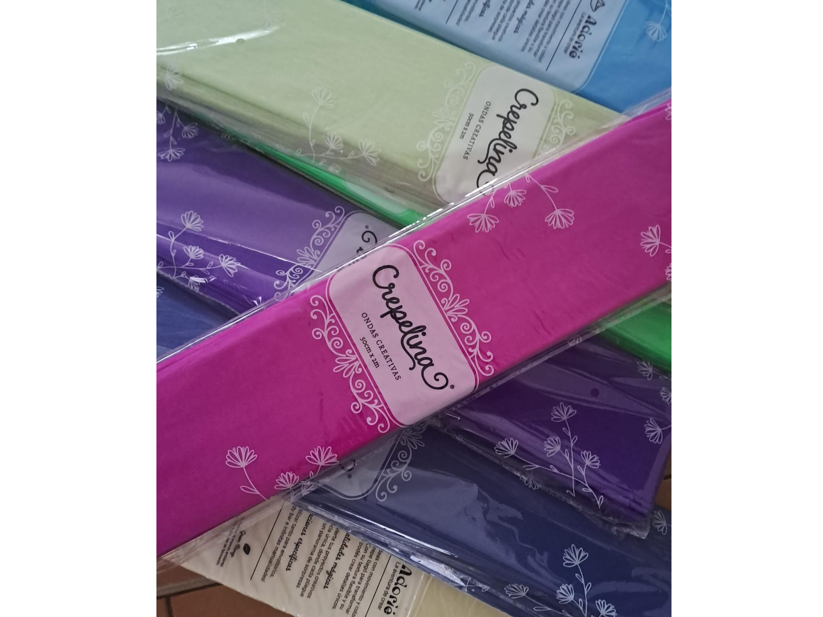 PAPEL CREPE *CLASICOS * -  10  HOJAS  DE 50 CM  x 2 METROS -CREPELINA
