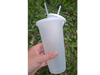 VASO TRASLUCIDO 750 CC 14 CM DE ALTO C/TAPA Y SORBETE