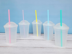 VASO MILK TRANSPARENTE CON SORBETE COLOR REUTILIZABLE