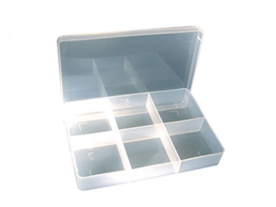 CAJA DE 6 DIVISIONES C/TAPA REBATIBLE 16 CM. X 10 CM.
