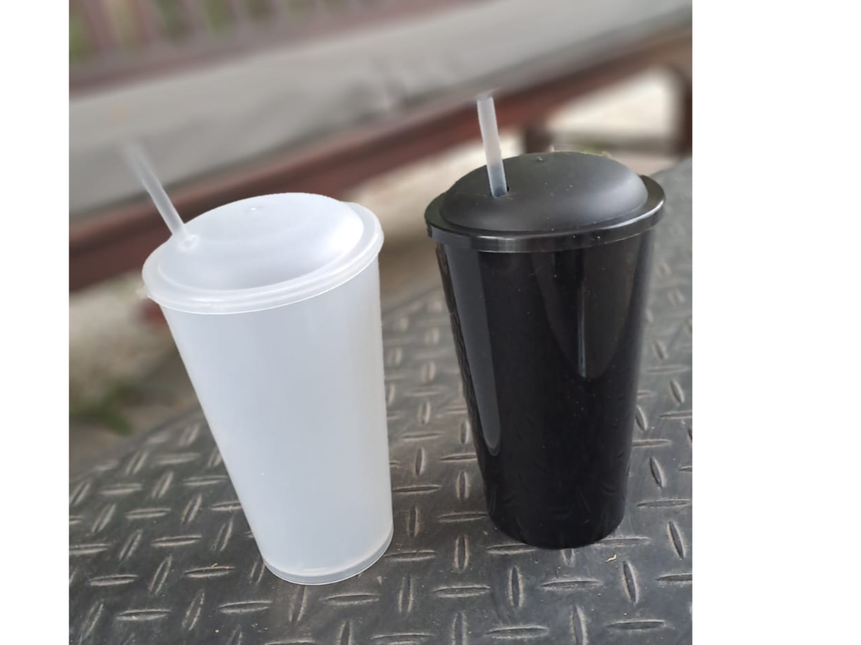 VASO GIGANTE 1000 CC. CON TAPA COLOR Y SORBETE TRANSPARENTE (1 LITRO)