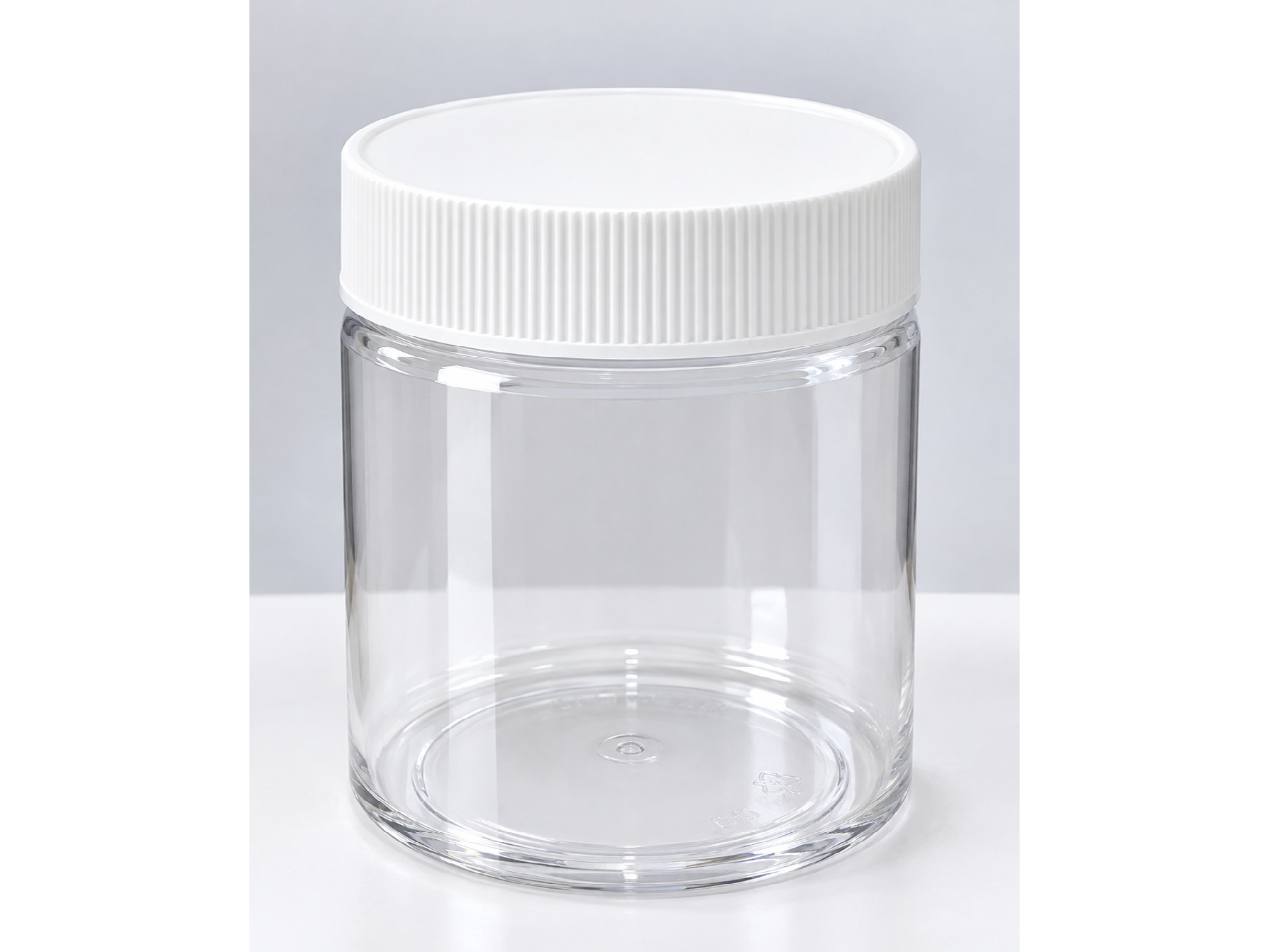 POTE PLASTICO TRANSPARENTE CON TAPA A ROSCA 200ML
