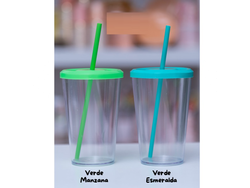 VASO ACRILICO CRISTAL CON TAPA COLOR Y SORBETE RIGIDO A TONO REUTILIZABLE 475 CC.