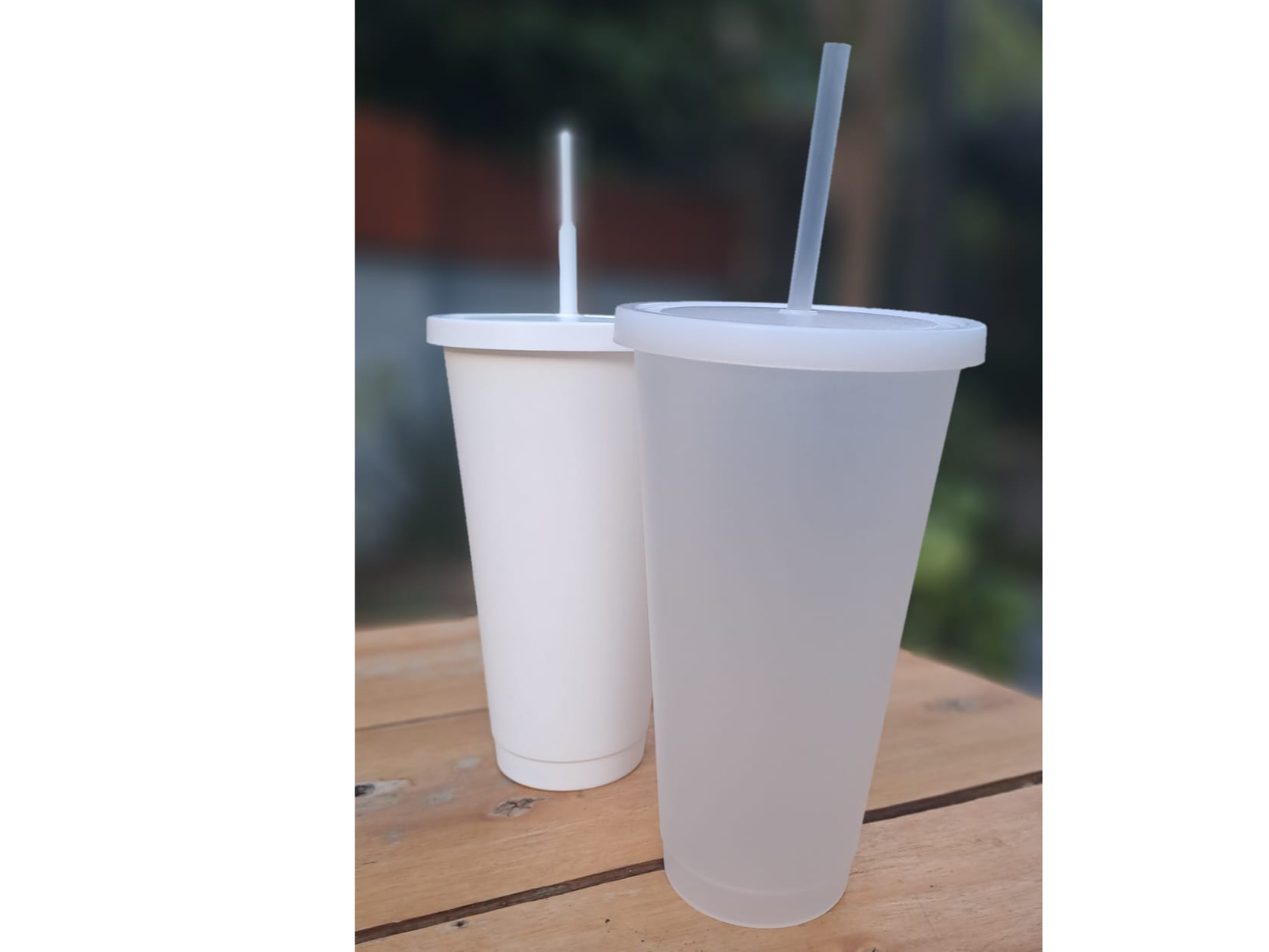 VASO ALTO 750 CC 14 CM DE ALTO C/TAPA Y SORBETE