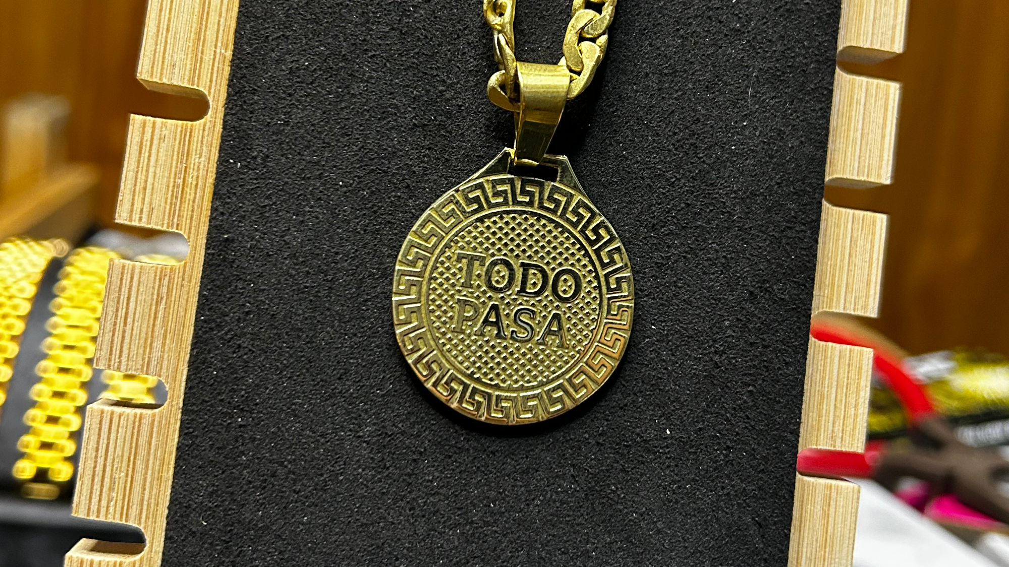 ORO BAJO ( BRONCE )