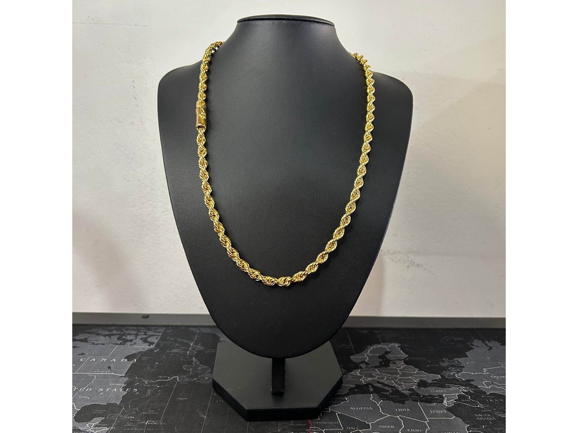 Tourbillon cierre tubo