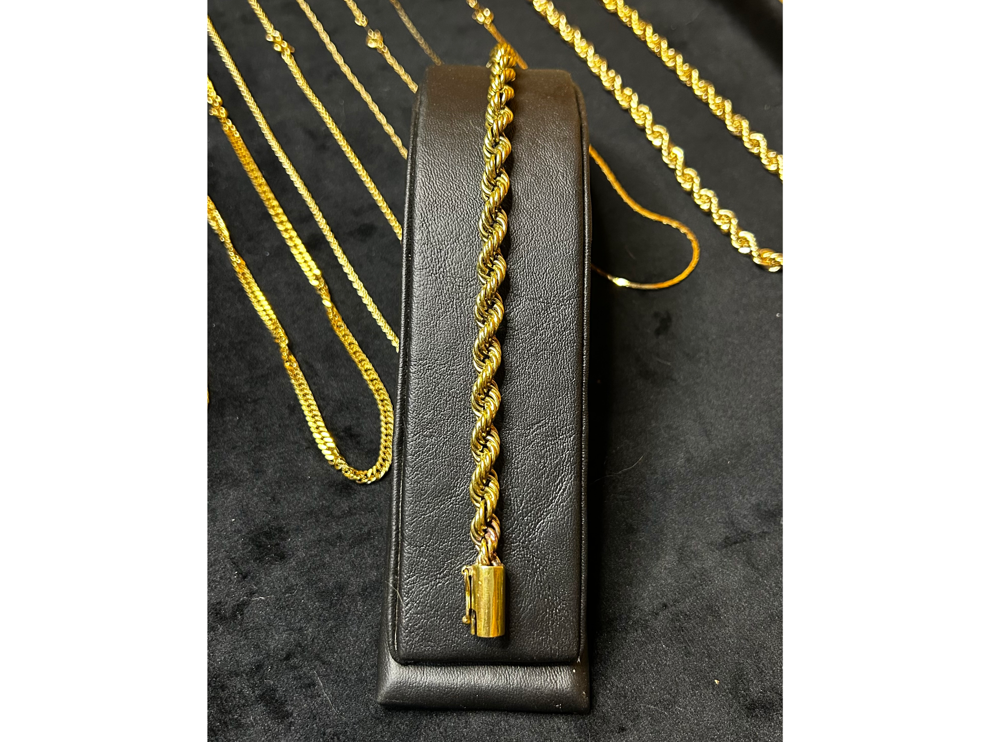 Pulsera Tourbillon con cierre tubo
