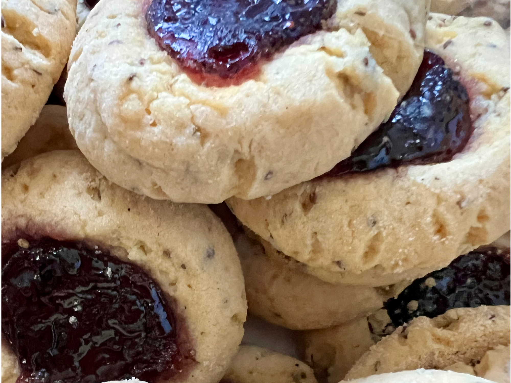 Pepas de almendra y arándanos