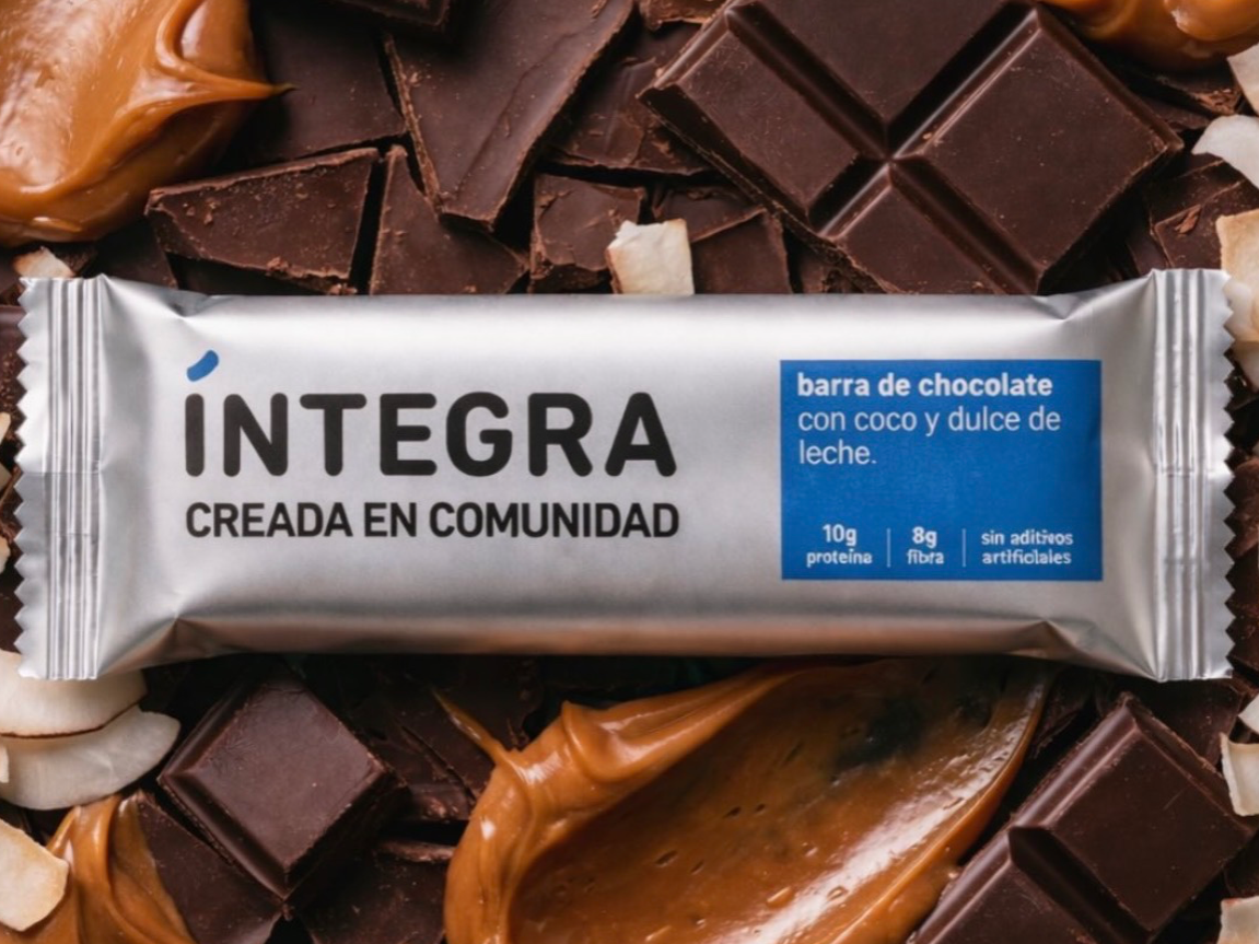 Barrita de chocolate con coco y dulce de leche