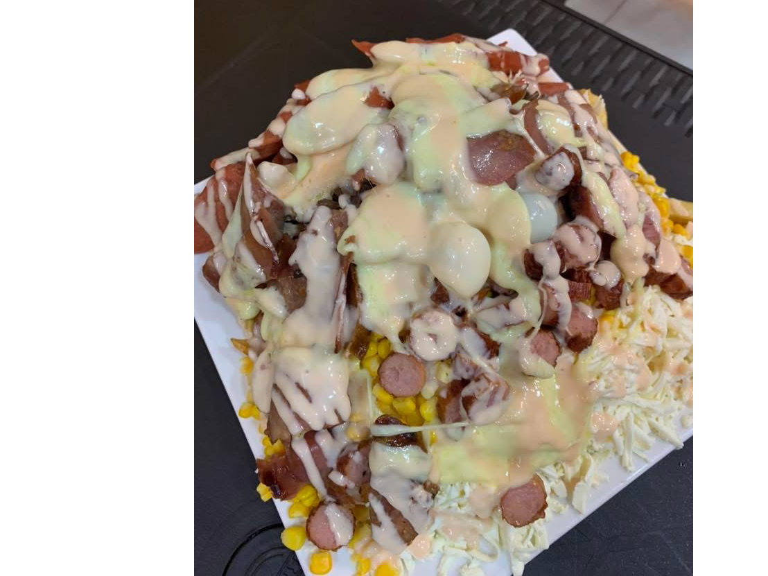 Salchipapa