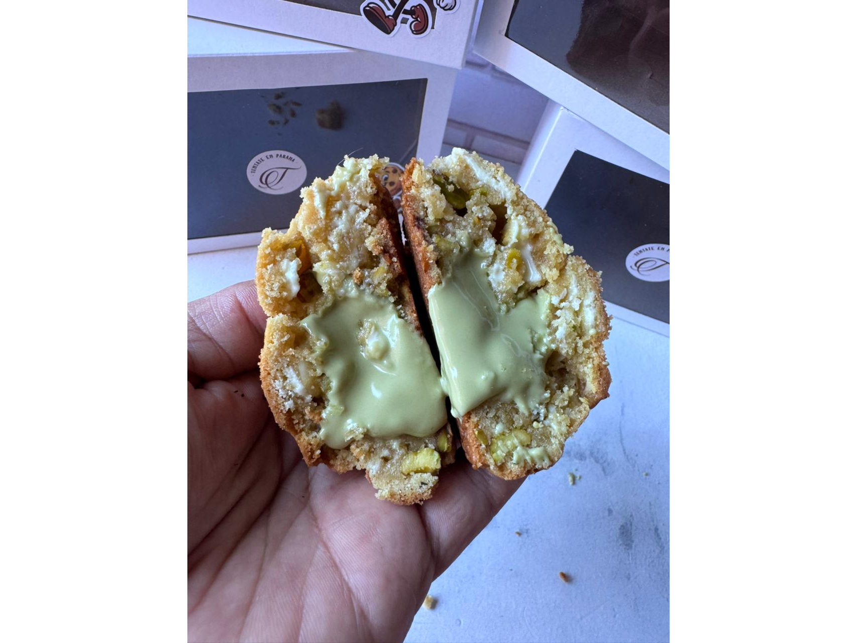 White Pistachio (Pistacho)