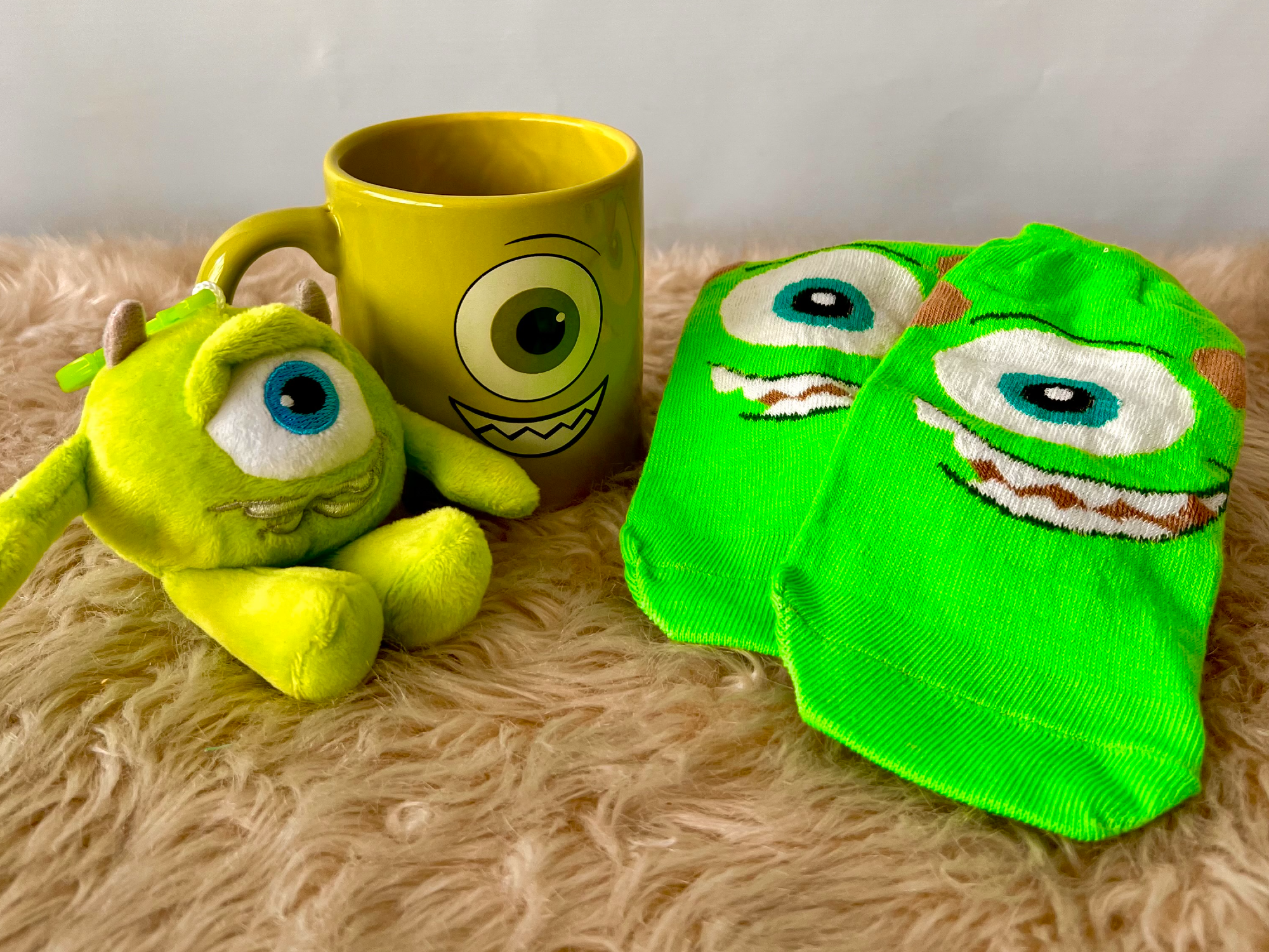 Mike Wazowski. MONSTERS INC.  (armalo como quieras!!)