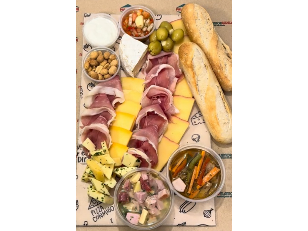 TABLA DE CRUDO  Y QUESO