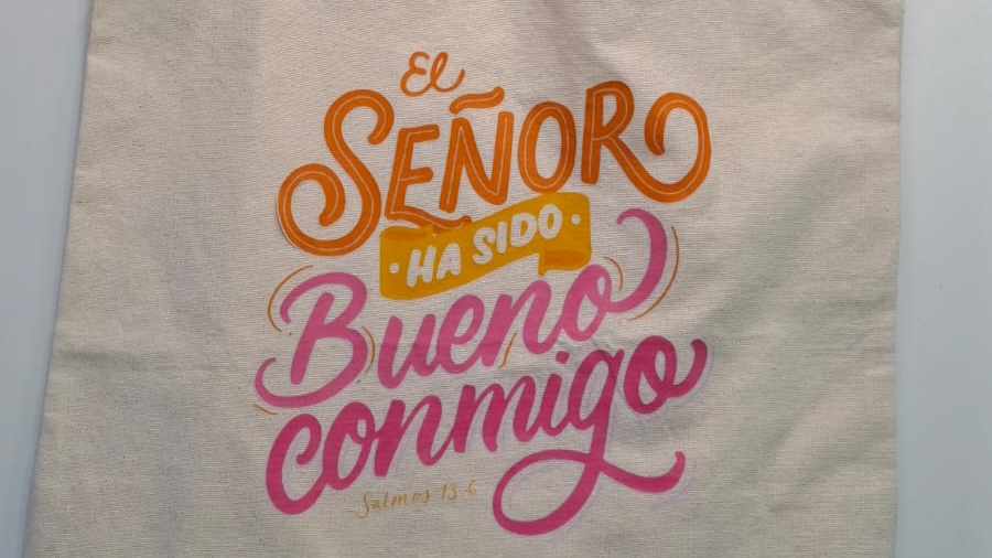 TOTE BAGS