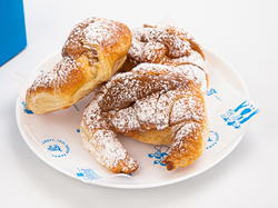 Medialunas con dulce de leche