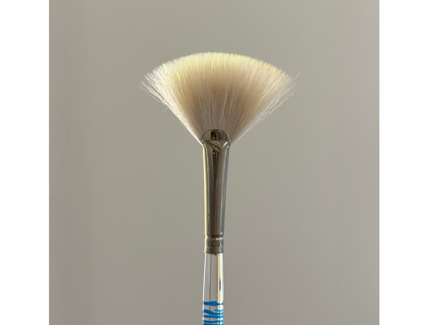 RB144- Abanico #4 Soft Fan