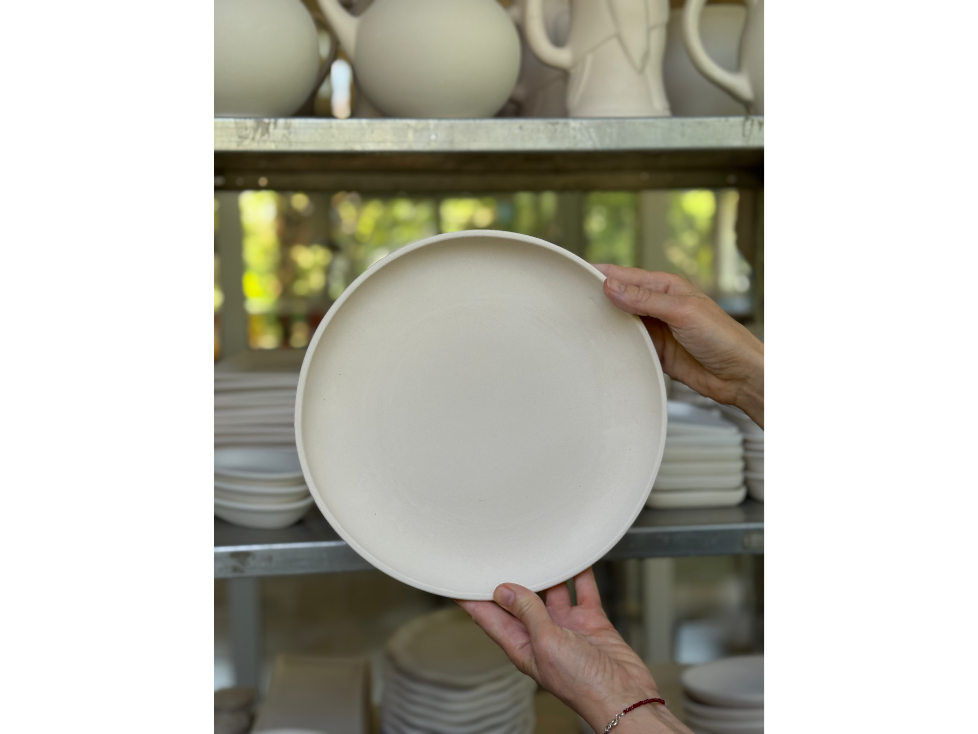 Plato de mesa con borde alto