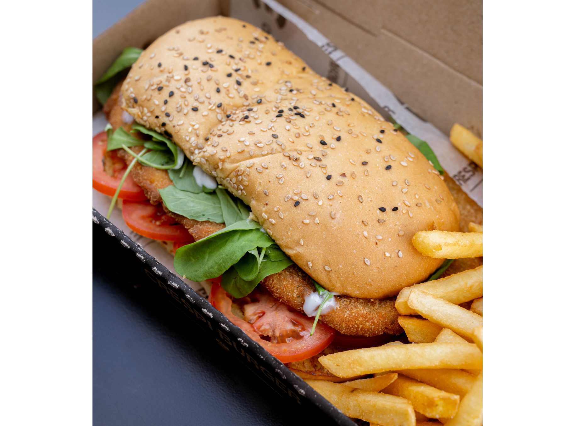 SANDWICH DE MILANESA MEDITERRANEO