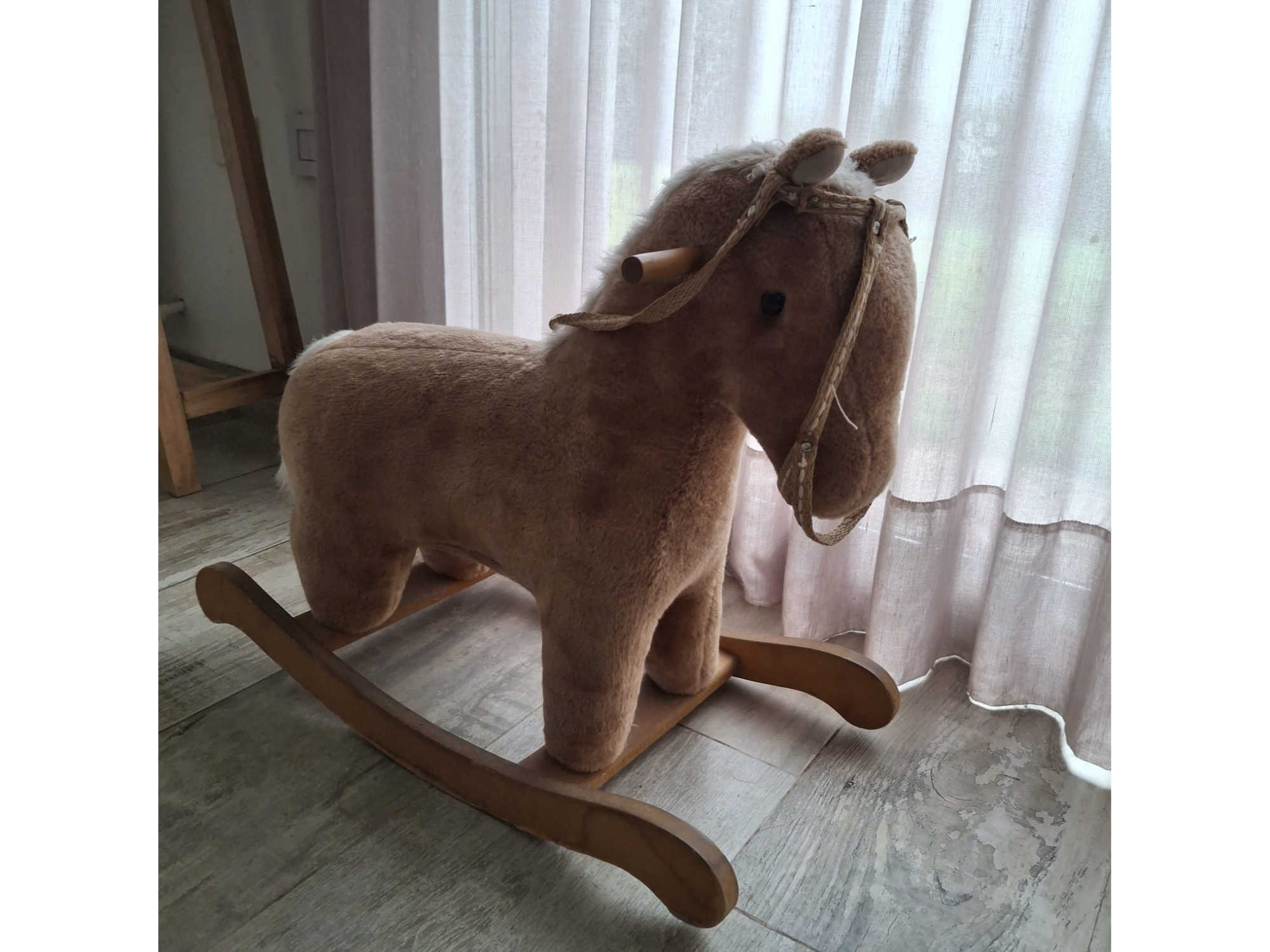 CABALLITO MECEDOR (001)