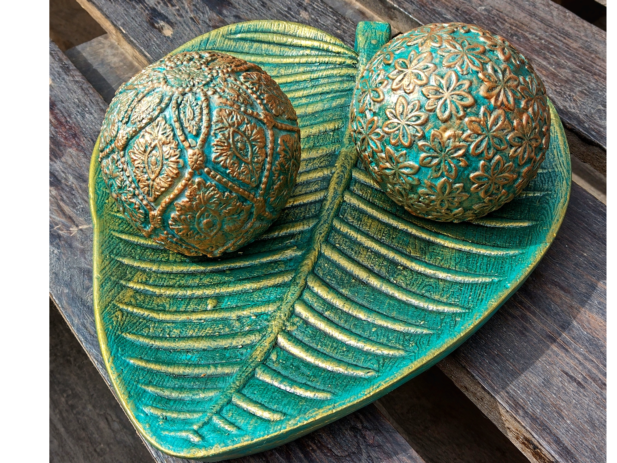 ARTESANAL Centro de Mesa HOJA Grande con Esferas