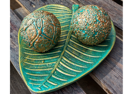 ARTESANAL Centro de Mesa HOJA Grande  con Esferas