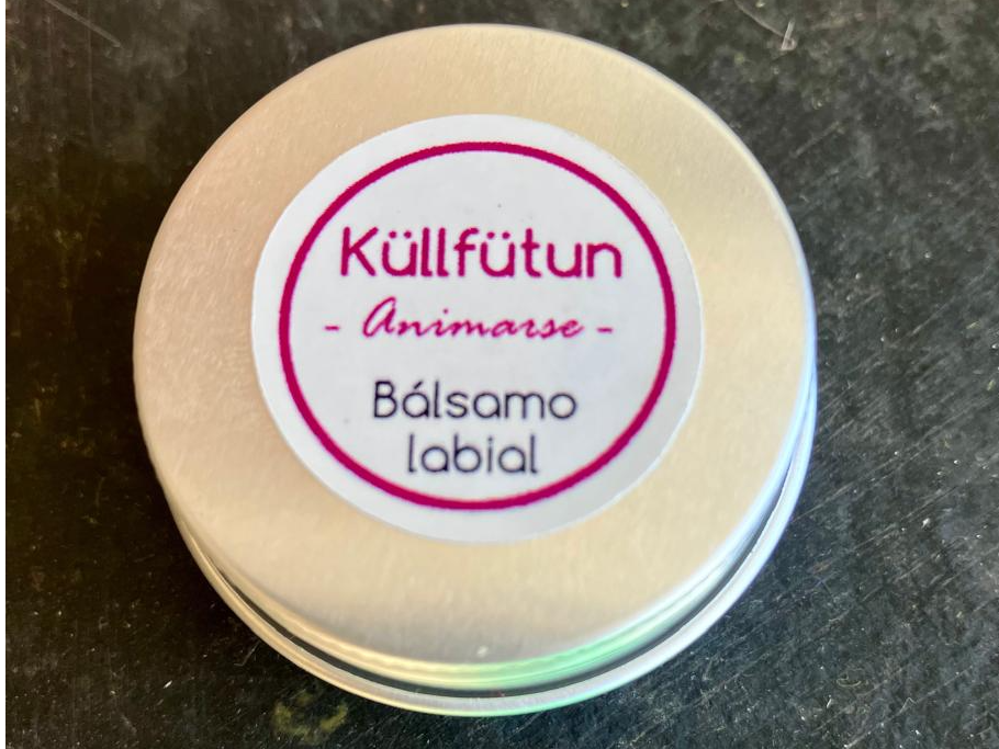 balsamo labial rosa mosqueta latita
