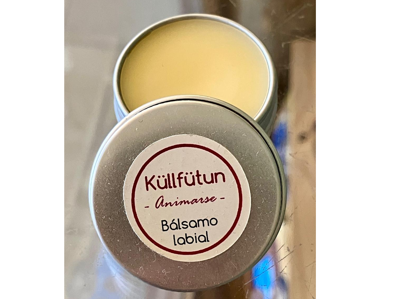 Bálsamo labial incoloro "Küllfütun"
