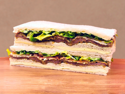 SANDWICH DE MIGA DE MILANESA