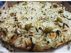 Fugazzeta Rellena 2 de Cha-Cha Pizzeria Tradicional