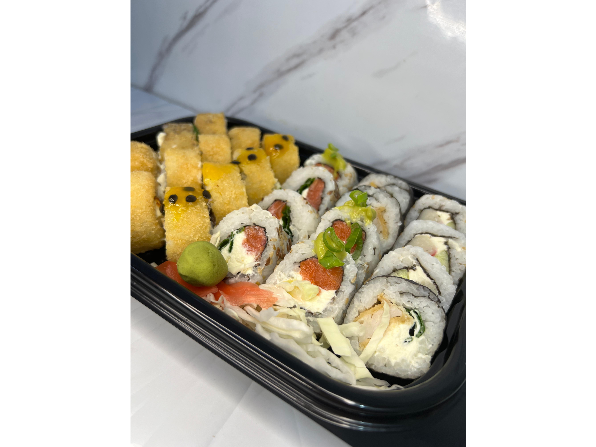 24 piezas (12 HOT + 12 CLÁSICOS)